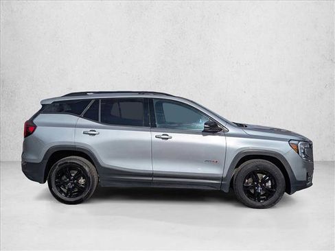 Used 2023 GMC Terrain AT4 image 4