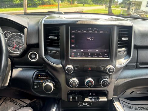 Used 2019 RAM 2500 Big Horn image 28