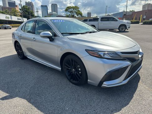 Used 2024 Toyota Camry XSE FWD image 2