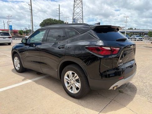 Used 2021 Chevrolet Blazer LT FWD image 4