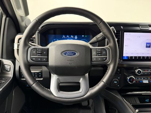 Used 2026 Ford F350 Lariat AWD/4WD image 26