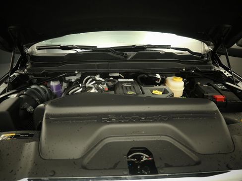 New 2026 RAM 2500 Big Horn AWD/4WD image 14