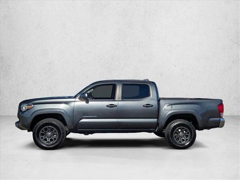 Used 2017 Toyota Tacoma SR5 image 8