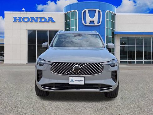 Used 2025 Volvo XC90 B6 Plus AWD/4WD image 8