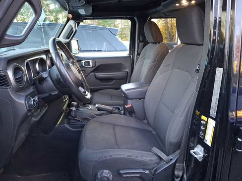 Used 2021 Jeep Wrangler Unlimited Sport image 11