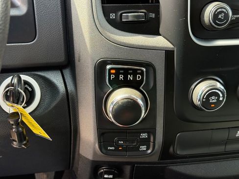 Used 2018 RAM 1500 Express w/ Express Value Package AWD/4WD image 21