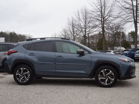 Used 2024 Subaru Crosstrek 2.0i Premium image 4