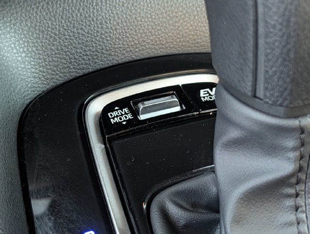 Certified 2025 Toyota Corolla Hybrid Sedan FWD image 18