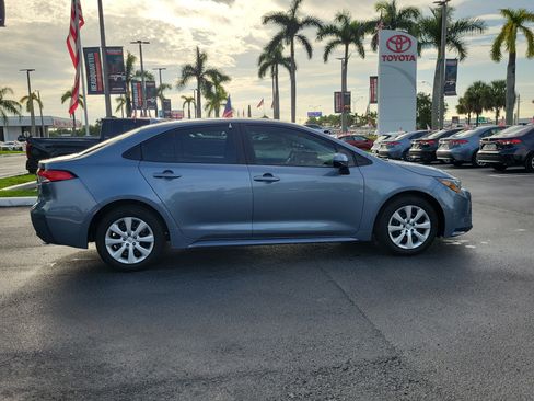 Used 2026 Toyota Corolla LE FWD image 13