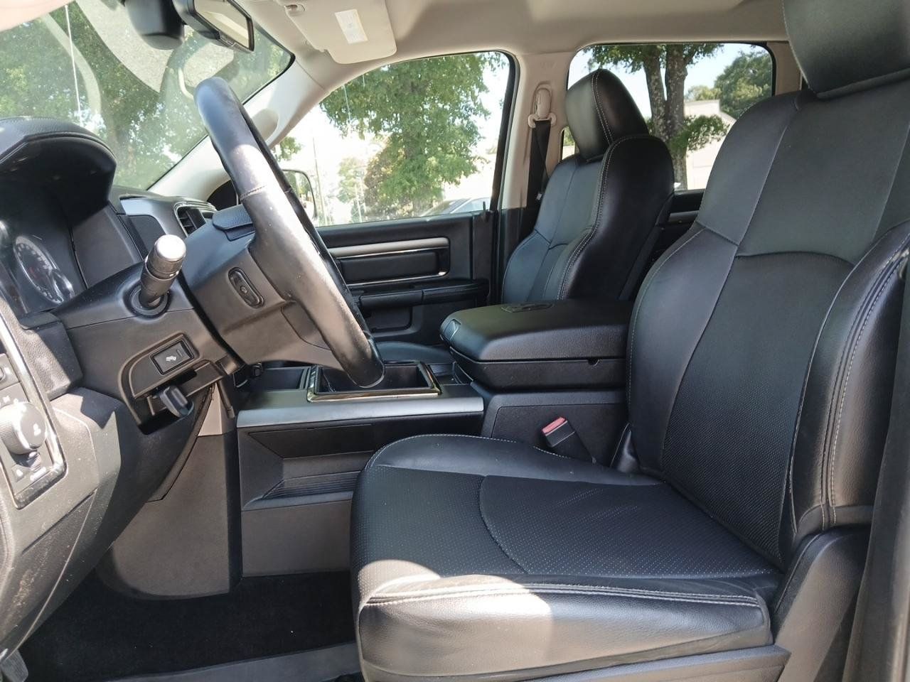 Used 2014 RAM 1500 Sport RWD image 18