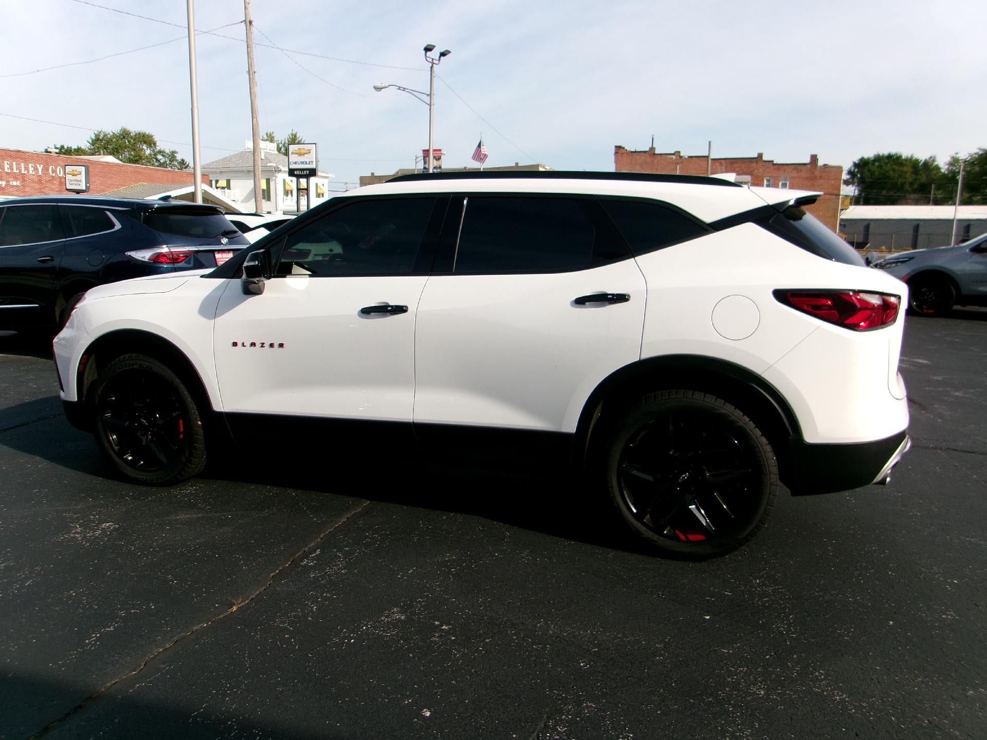 Used 2021 Chevrolet Blazer LT w/ Redline Edition FWD image 2