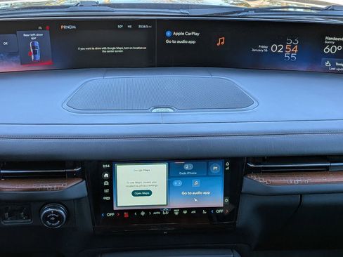 Certified 2025 Lincoln Navigator L Black Label image 21