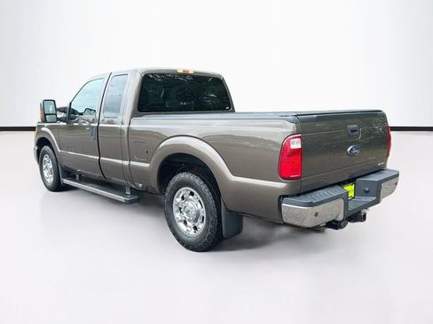 Used 2016 Ford F250 XLT w/ XLT Premium Package RWD image 7