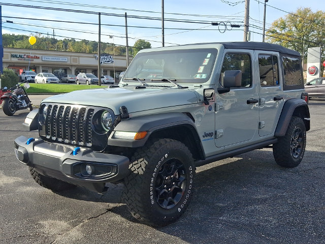 Used 2023 Jeep Wrangler Unlimited w/ 8.4" Radio Group AWD/4WD image 3