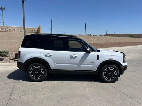 Used 2023 Ford Bronco Sport Outer Banks w/ Tech Package AWD/4WD image 3