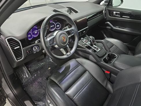 Certified 2021 Porsche Cayenne Coupe AWD/4WD image 4