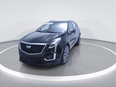 Used 2024 Cadillac XT5 Sportv w/ LPO, Red Accent Package image 4