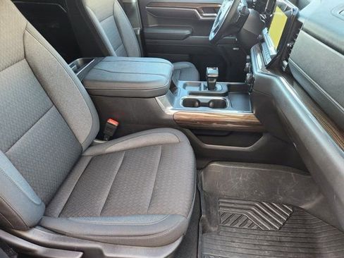 Used 2024 Chevrolet Silverado 1500 LT Trail Boss w/ Convenience Package II image 20