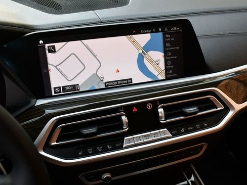 Used 2021 BMW X7 xDrive40i w/ Premium Package 2 image 55