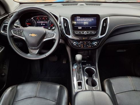 Used 2023 Chevrolet Equinox Premier image 12