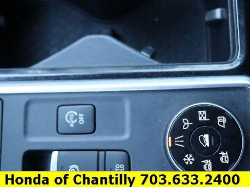 Used 2022 Nissan Pathfinder SV image 18