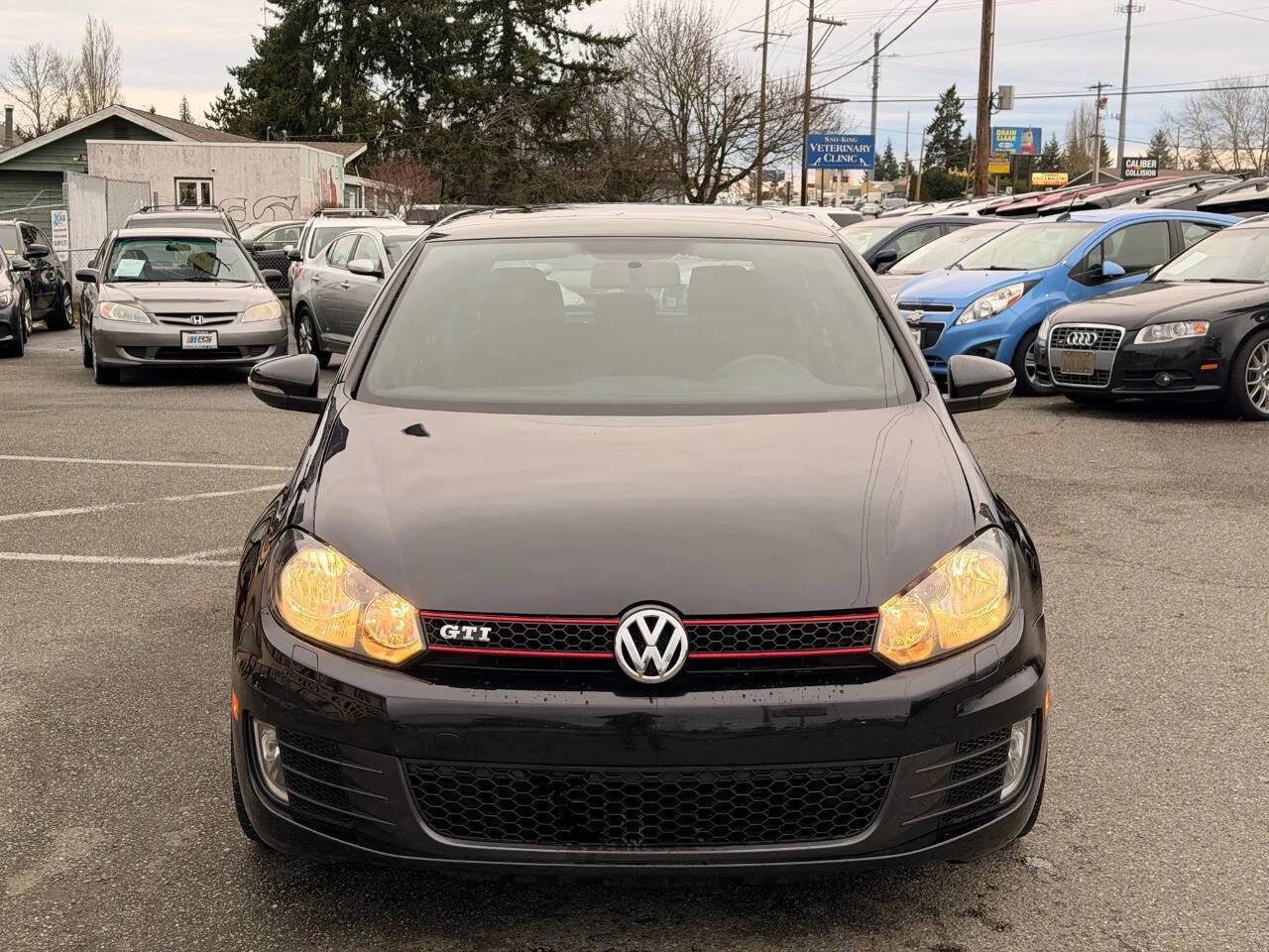 Used 2013 Volkswagen GTI 4-Door FWD image 8