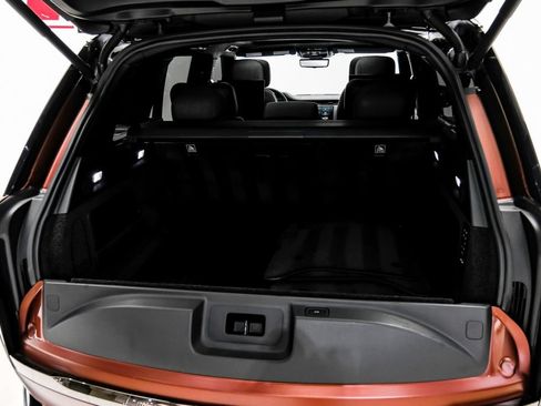 Used 2023 Land Rover Range Rover SV AWD/4WD image 64