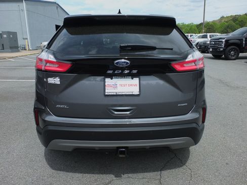 Used 2024 Ford Edge SEL w/ Convenience Package AWD/4WD image 4