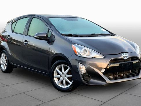 Used 2015 Toyota Prius C Three FWD image 3