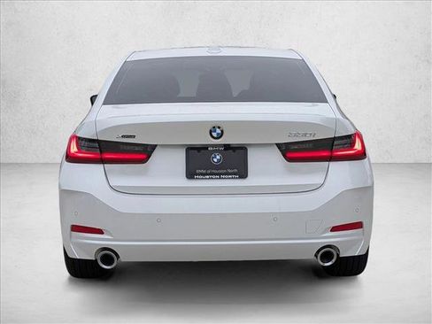 Used 2026 BMW 330i xDrive Sedan w/ Premium Package AWD/4WD image 7