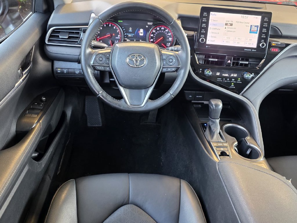 Used 2022 Toyota Camry XSE FWD image 11