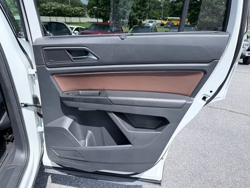 Used 2021 Volkswagen Atlas SEL Premium AWD/4WD image 34