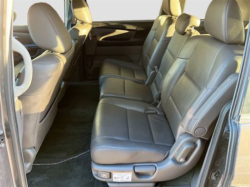 Used 2016 Honda Odyssey EX-L image 24