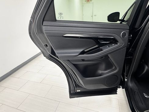 Used 2021 Land Rover Range Rover Evoque S image 10