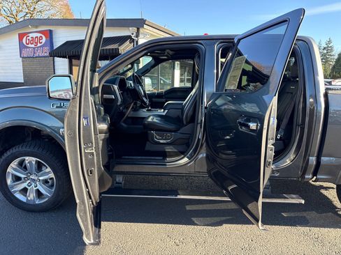 Used 2018 Ford F150 Platinum w/ Equipment Group 701A Luxury AWD/4WD image 28