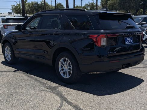 New 2026 Ford Explorer Active AWD/4WD image 4