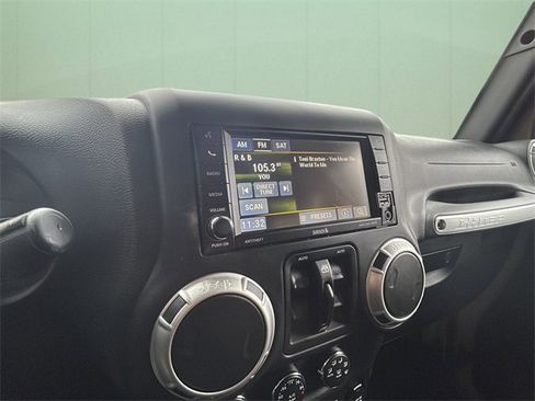 Certified 2017 Jeep Wrangler Unlimited Sahara w/ Quick Order Package 24E Chief image 31