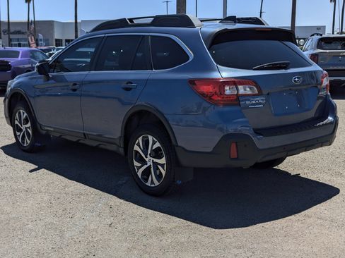 Used 2018 Subaru Outback 2.5i Limited AWD/4WD image 4