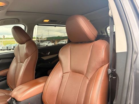 Used 2020 Subaru Ascent Touring w/ Popular Package #3 AWD/4WD image 11