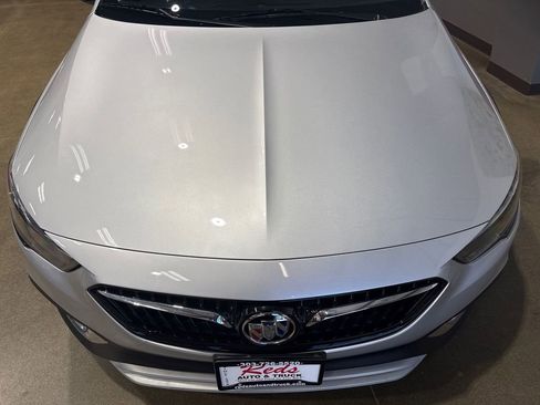 Used 2018 Buick Regal Essence w/ Sights and Sounds Package AWD/4WD image 60
