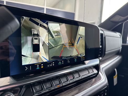 New 2026 Chevrolet Silverado 2500 LTZ w/ LTZ Convenience Package image 32