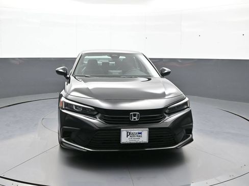 Used 2022 Honda Civic Sport image 2