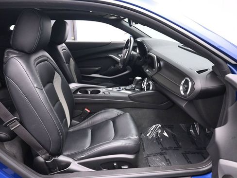 Used 2022 Chevrolet Camaro LT w/ RS Package image 17