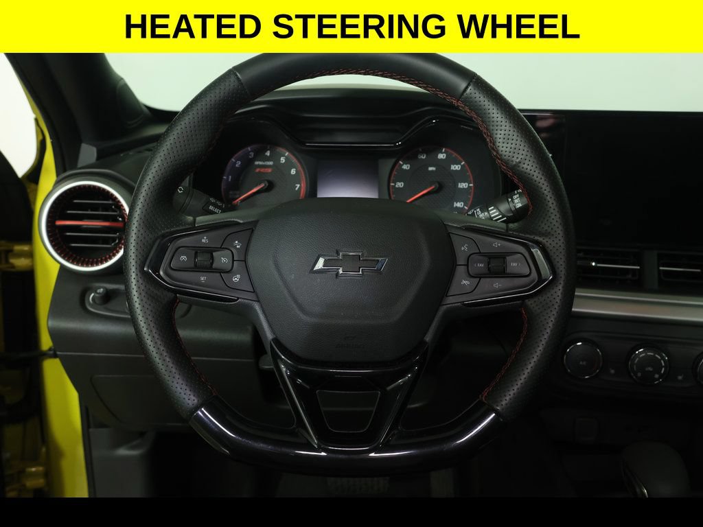 Certified 2025 Chevrolet Trax RS w/ Driver Confidence Package FWD image 9