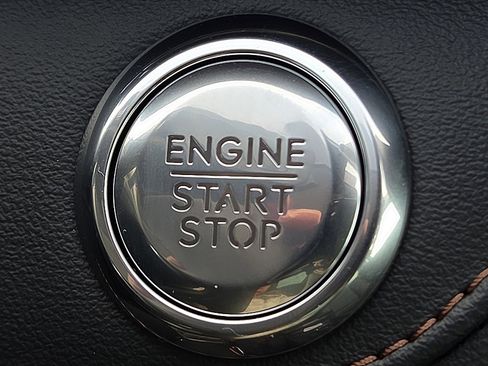 New 2026 Lincoln Nautilus Premier w/ Equipment Group 102A image 20