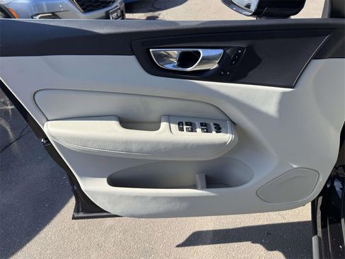 Certified 2023 Volvo XC60 B5 Plus w/ Climate Package image 14