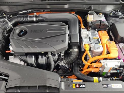 Certified 2025 Hyundai Sonata Limited FWD image 32
