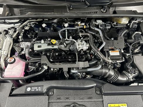 Used 2025 Toyota Prius Plug-In Hybrid image 10