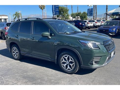 Used 2023 Subaru Forester Premium AWD/4WD image 8