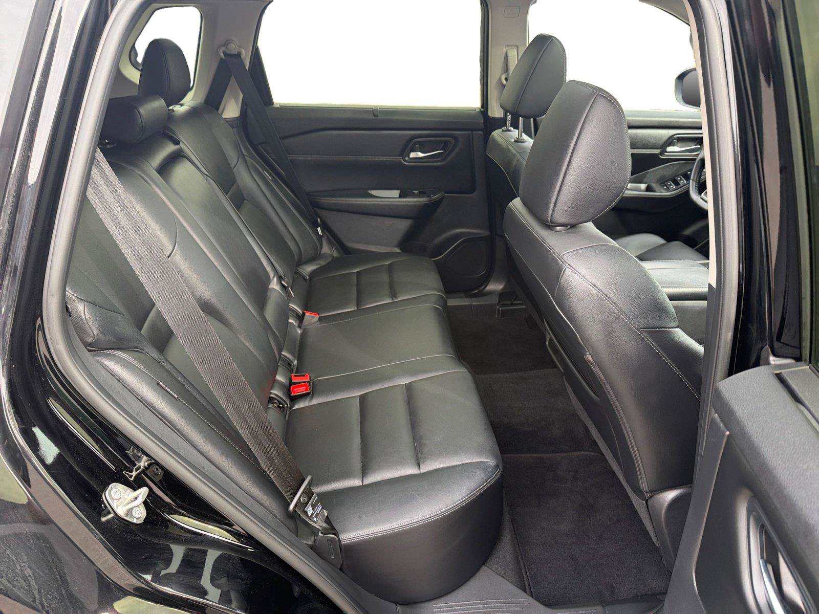Certified 2025 Nissan Rogue SL w/ Tech Package AWD/4WD image 25
